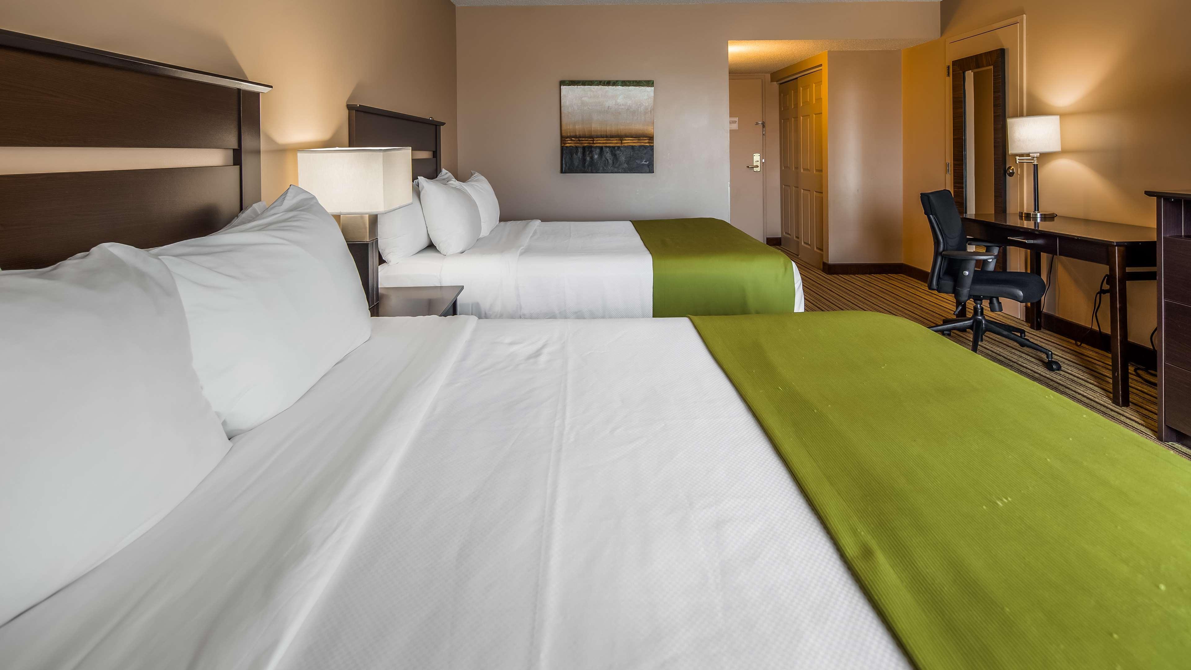 Best Western Plus Mont-Laurier Exterior foto