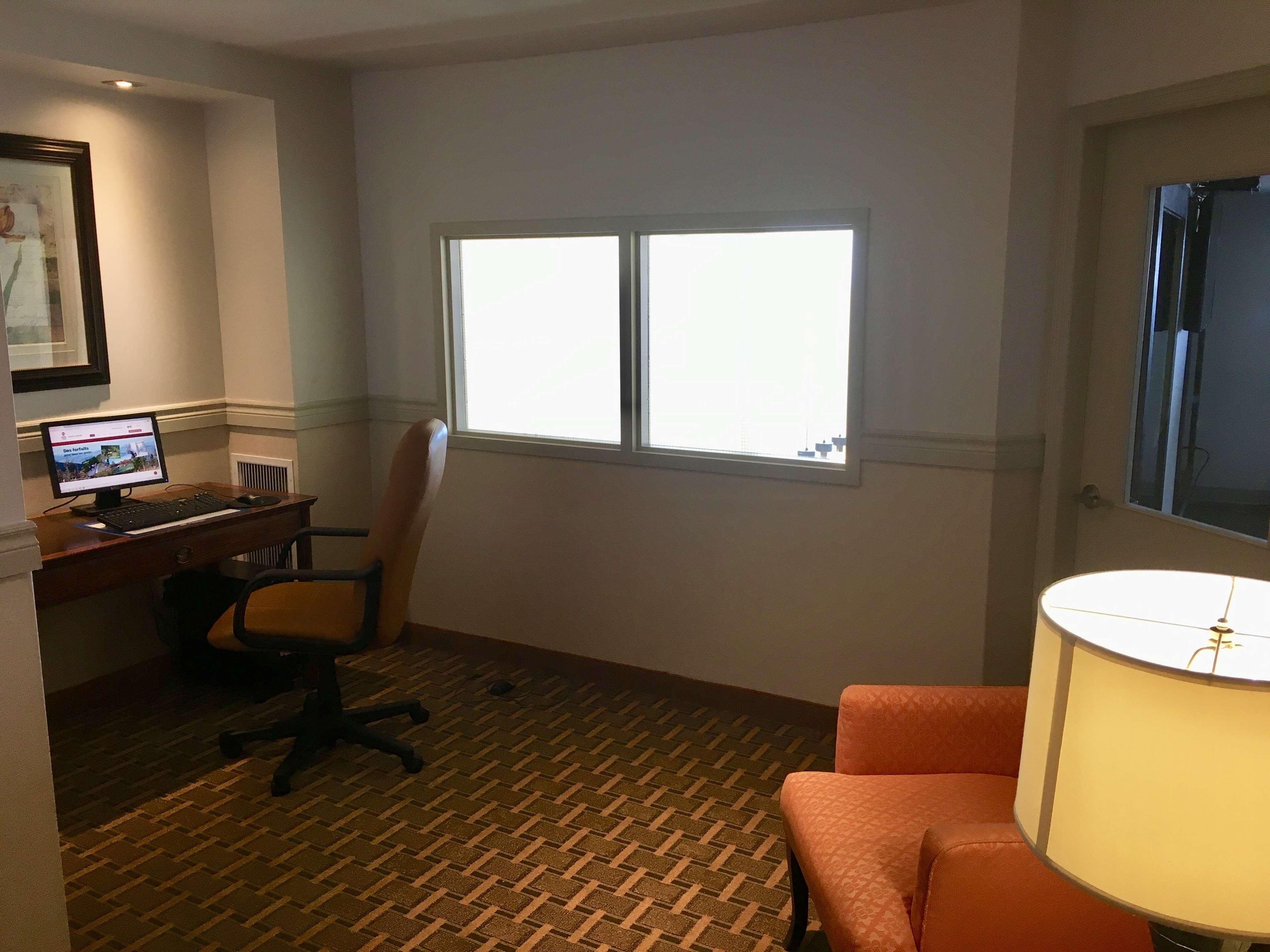 Best Western Plus Mont-Laurier Exterior foto