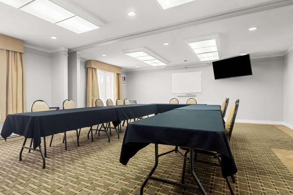 Best Western Plus Mont-Laurier Facilități foto